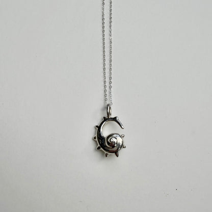 Crooked Snail 項鍊