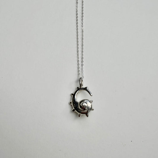 Crooked Snail 項鍊